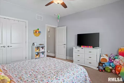 Bedroom - 4609 Lynhurst Rd, Springfield, IL 62711 photo 6 of 11