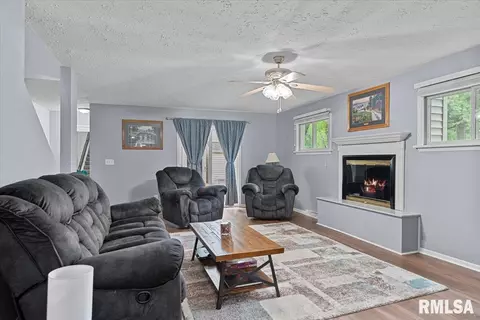55 Country Pl, Springfield, IL 62703 photo 8