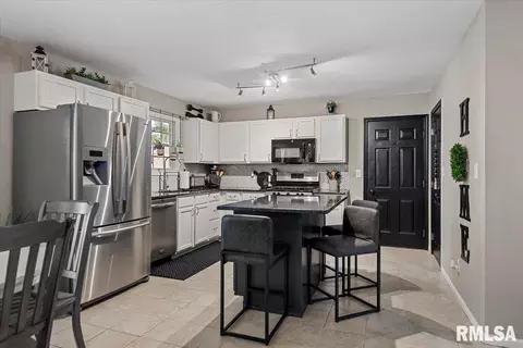 3813 Kerry Blvd, Springfield, IL 62712 photo 15