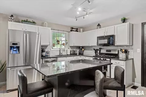 3813 Kerry Blvd, Springfield, IL 62712 photo 16