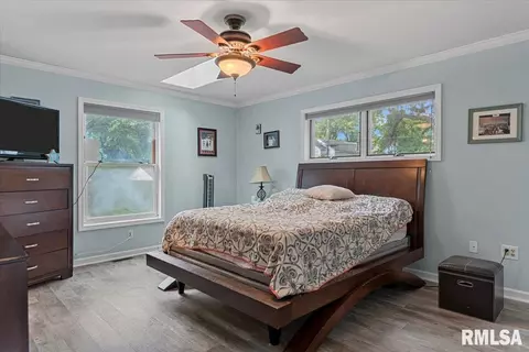Bedroom - 308 S Adelia St, Springfield, IL 62704 photo 2 of 5