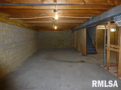 452 E Illini St, Virginia, IL 62691 photo 16
