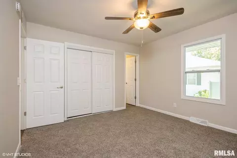 452 E Illini St, Virginia, IL 62691 photo 7