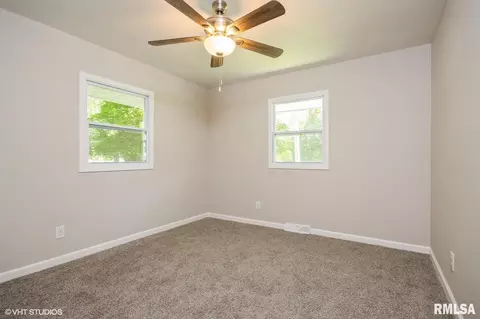 452 E Illini St, Virginia, IL 62691 photo 12