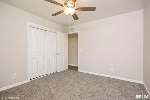 452 E Illini St, Virginia, IL 62691 photo 10