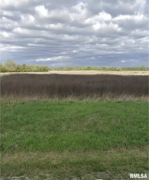 2565 River Bluff Rd, Mechanicsburg, IL 62563