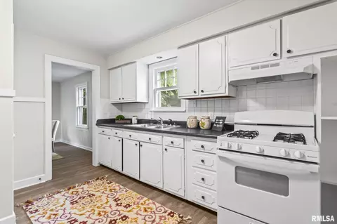 2652 Yale Blvd, Springfield, IL 62703 photo 6