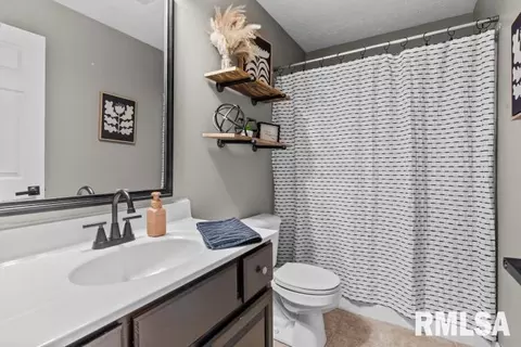 Bath - 3716 Carney Blvd, Springfield, IL 62712 photo 1 of 2