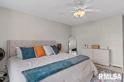 Bedroom - 3716 Carney Blvd, Springfield, IL 62712 photo 2 of 10