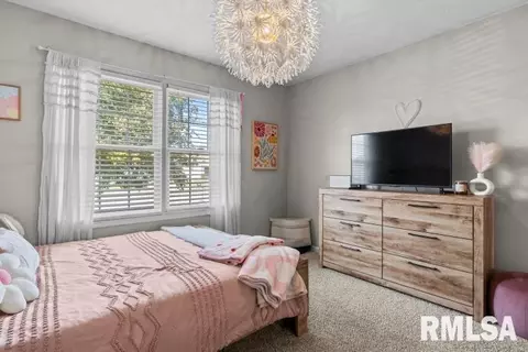 Bedroom - 3716 Carney Blvd, Springfield, IL 62712 photo 5 of 10