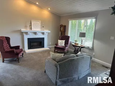 126 Bristol Rd, Springfield, IL 62702 photo 6