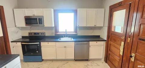 2075 S 5th St, Springfield, IL 62703 photo 14