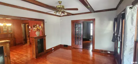 2075 S 5th St, Springfield, IL 62703 photo 3