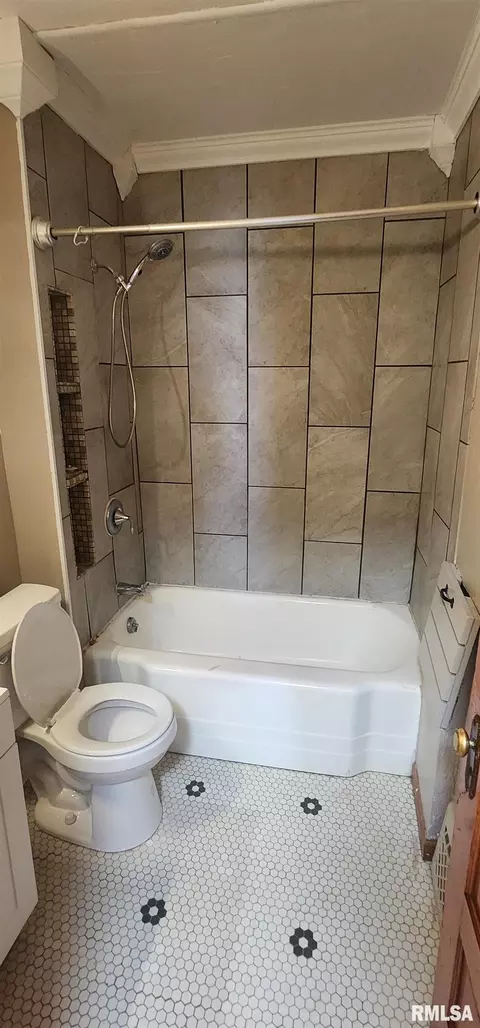 2075 S 5th St, Springfield, IL 62703 photo 18