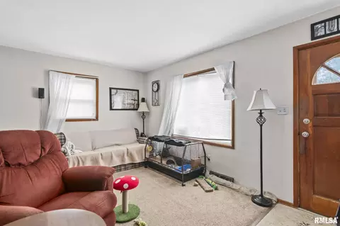 11 Hedge Dr, Springfield, IL 62702 photo 4