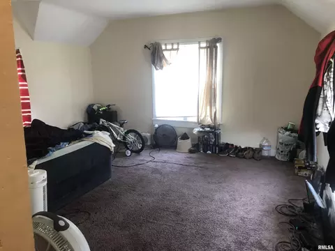1202 S 4th St, Springfield, IL 62703 photo 2