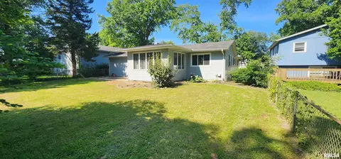 2616 Bennington Dr, Springfield, IL 62704 photo 6