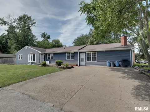 85 N Warsaw St, Nauvoo, IL 62354