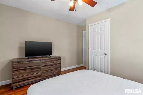 2057 N 7th St, Springfield, IL 62702 photo 16