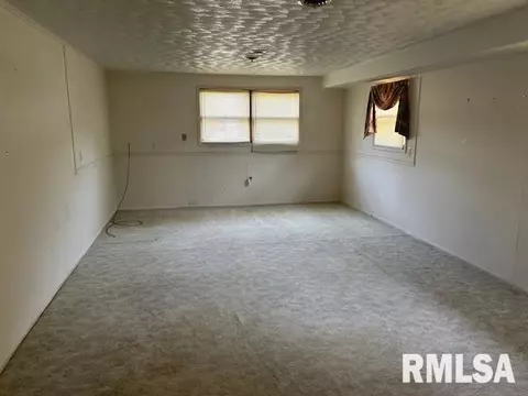 135 Dickinson Rd, Springfield, IL 62704 photo 13