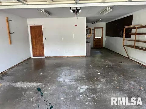135 Dickinson Rd, Springfield, IL 62704 photo 18