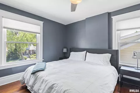 Bedroom - 1701 S Douglas Ave, Springfield, IL 62704 photo 1 of 6