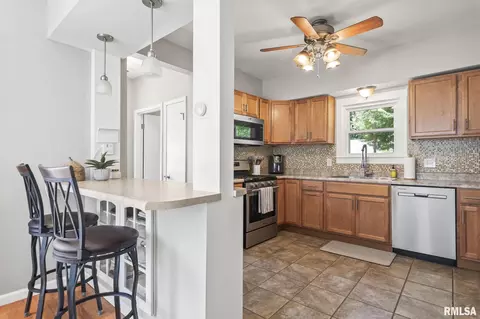 Kitchen - 1701 S Douglas Ave, Springfield, IL 62704 photo 1 of 3