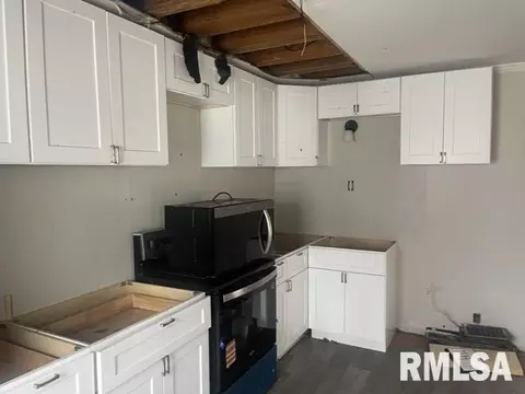 Other - 2104 E Whitmer St, Decatur, IL 62521 photo 2 of 9