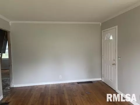 Entry Way - 2104 E Whitmer St, Decatur, IL 62521 photo 1 of 3