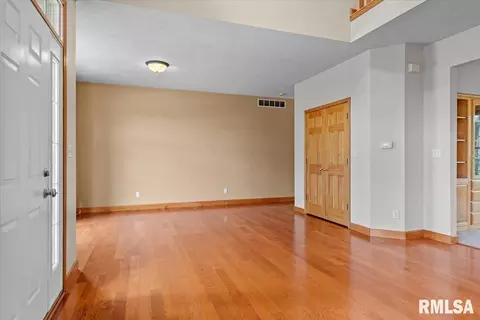 4113 Gaskell Dr, Springfield, IL 62711 photo 5