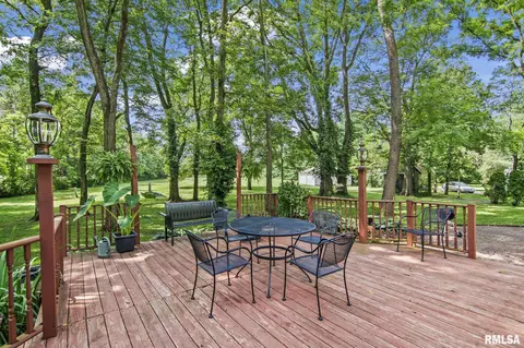 Exterior - 3140 E Lake Shore Dr, Springfield, IL 62712 photo 8 of 13