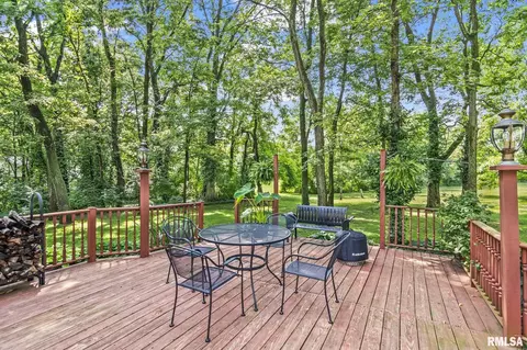 Exterior - 3140 E Lake Shore Dr, Springfield, IL 62712 photo 4 of 13