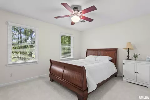 Bedroom - 3140 E Lake Shore Dr, Springfield, IL 62712 photo 6 of 7