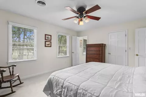 Bedroom - 3140 E Lake Shore Dr, Springfield, IL 62712 photo 1 of 7