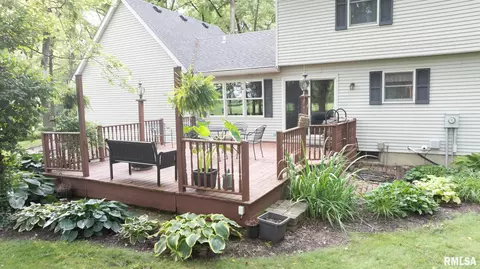 Exterior - 3140 E Lake Shore Dr, Springfield, IL 62712 photo 12 of 13