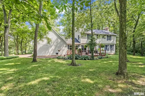 Exterior - 3140 E Lake Shore Dr, Springfield, IL 62712 photo 6 of 13