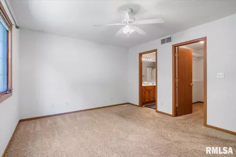 2924 Lakeshire Dr, Springfield, IL 62707 photo 15