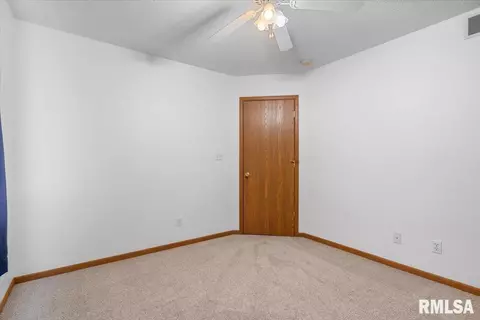 2924 Lakeshire Dr, Springfield, IL 62707 photo 20