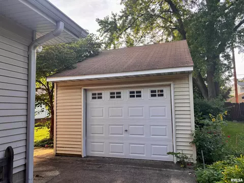 Other - 2146 Yale Blvd, Springfield, IL 62703 photo 2 of 4