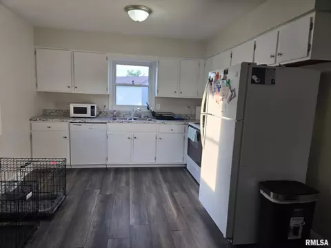 Kitchen - 3009 Terra Ct, Springfield, IL 62707 photo 1 of 2