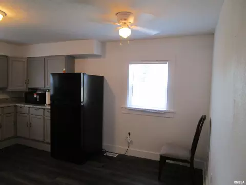 Other - 1617 N Peoria Rd, Springfield, IL 62702 photo 10 of 20