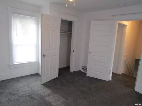 Bedroom - 1617 N Peoria Rd, Springfield, IL 62702 photo 13 of 19