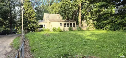16305 Allen Ave, Petersburg, IL 62675
