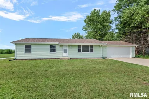 4665 Dickey John Rd, Auburn, IL 62615