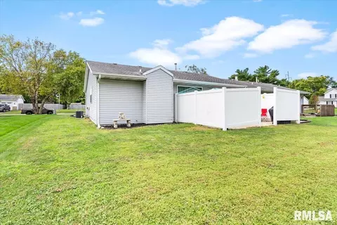 Exterior - 1803 Wren Dr, Springfield, IL 62703 photo 6 of 6