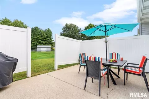 Exterior - 1803 Wren Dr, Springfield, IL 62703 photo 3 of 6
