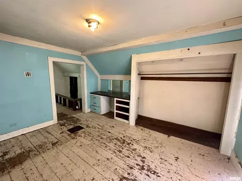 Bedroom - 104 S Harshbarger St, Abingdon, IL 61410 photo 5 of 5