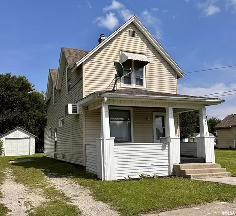 695 S Pearl St, Galesburg, IL 61401