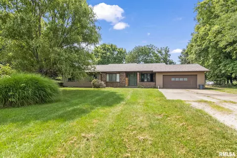6454 Camino De Burlon Rd, Rochester, IL 62563