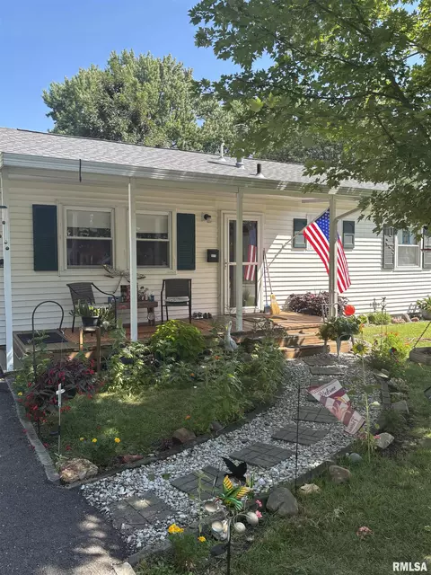 1111 Centre St, Springfield, IL 62704 photo 1